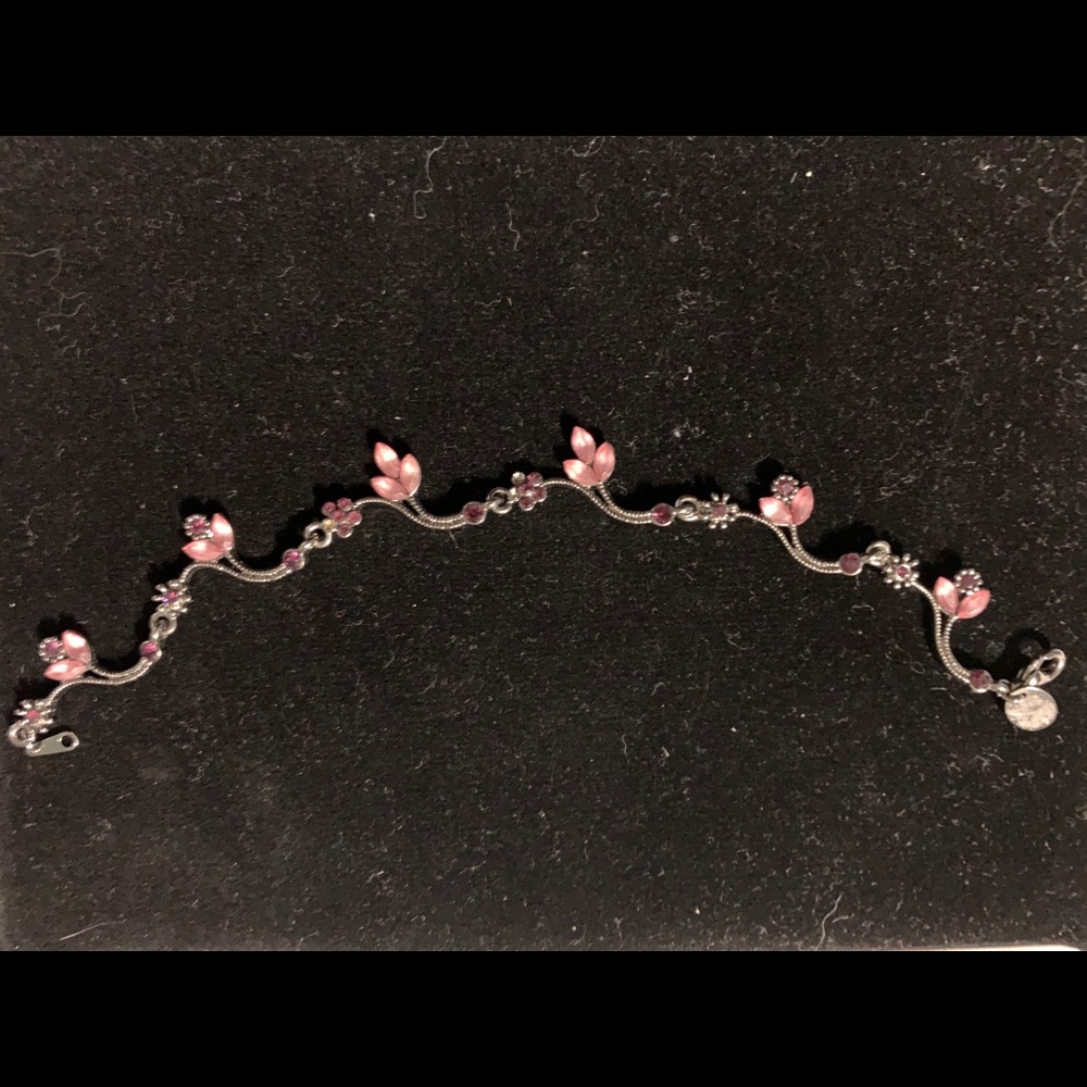 Beautiful Vintage Bracelet 7 inches